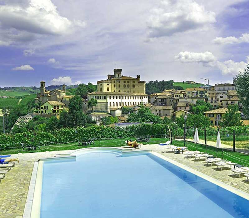 Oliven Italia bike tour Piemonte -Hotel Barolo - Barolo